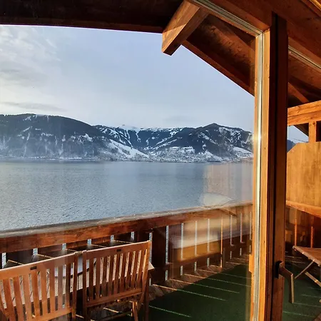 ووترفرونت أبارتمنتس - ستينبوك لودجيز