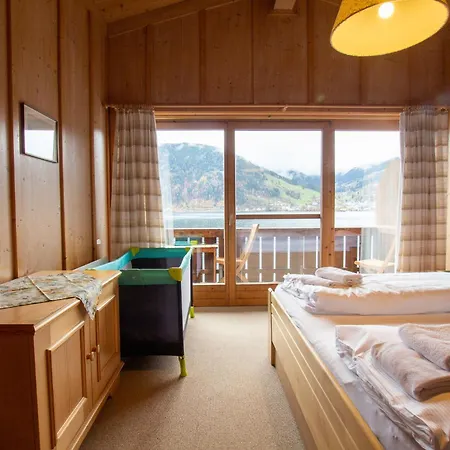 Waterfront Zell Am - Steinbock Apartmán